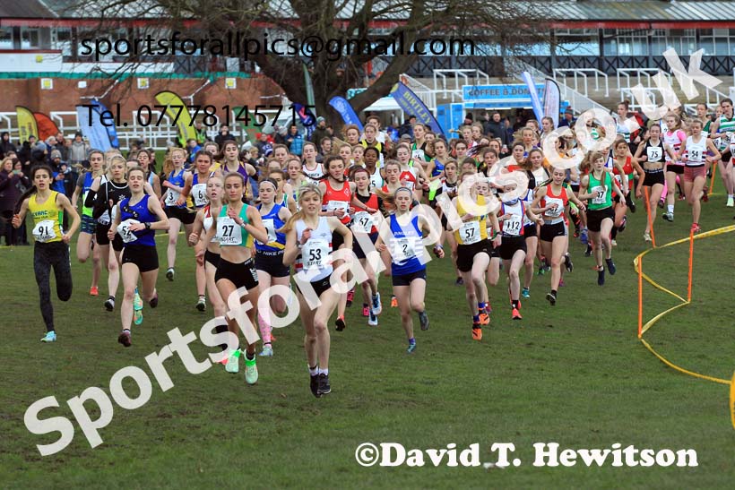 Womens under-17s 2022 Northern Cross Country Champs., Pontefract. Photo: David T. Hewitson/Sports for All Pics